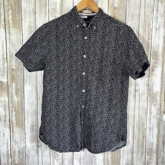 Other - Cactus Man Black & White Floral Button Down